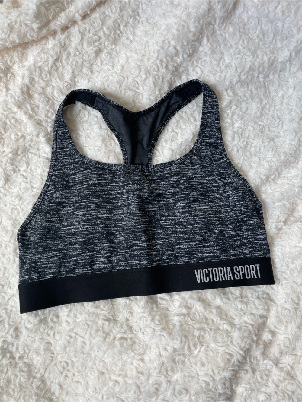 Victoria sport sports bra